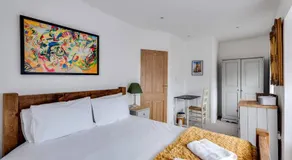 Charming Award Winning 3BR Home - Image 2
