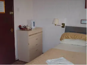 Collingwood Hotel - Image 2