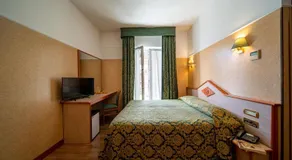 Hotel Mary - Image 2