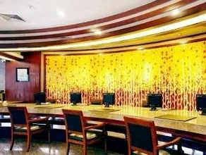 Chongqing River Romance Hotel - Image 4