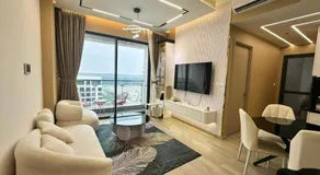iLake Home's Grand Park - Image 2