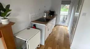 North Wales Lake View 2 Bedroom - Image 3