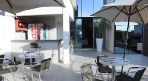 Avelan Plaza Hotel - Image 4