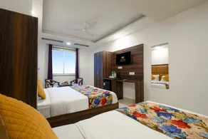 Hotel The Tark Near IGI Airport Delhi - Image 2