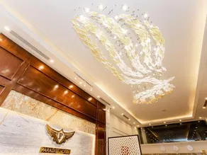 Paradise Hotel - Image 4