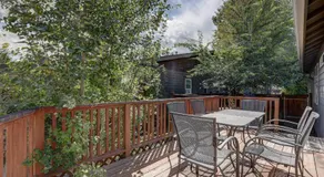 Huckleberry Cottage - Image 4