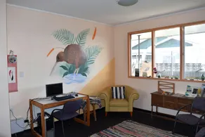 42b College House - Image 2