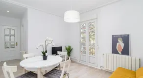 Moderno apartamento en el corazón de Santander - Image 3