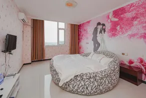 Yilin Boutique Hotel - Image 2