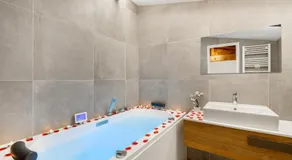 Residence Meynadier - apartments - New - AC - Wifi - Close Beach and Palais - LRA Cannes - Image 5