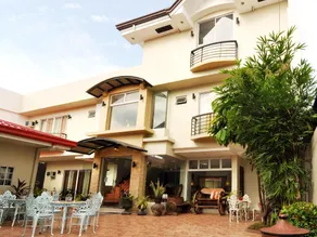 Harbour Gardens Tourist Inn - Image 5