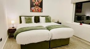 Cardiff City Centre Brand New 4 Bedroom House for Contractors and Family - Image 2