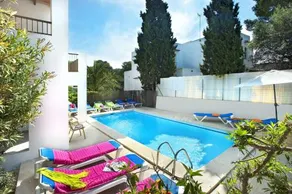 Villa Laila by Villa Plus - Image 1
