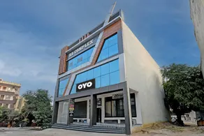 Hotel O Royal Residency - Image 3