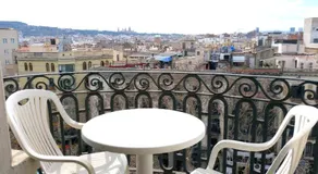 Hostal Capitol Ramblas - Image 4