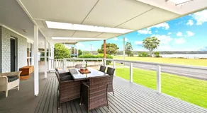 Riverside Retreat - Image 4