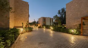 Mimosa Mansions - Image 4