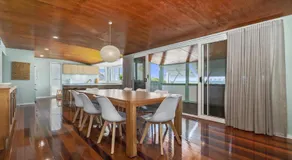 Woorim Beach House with Water Views - Image 4
