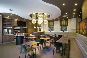 Eden Plaza Kensington - Image 4
