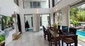 Hangout Villa - Image 4