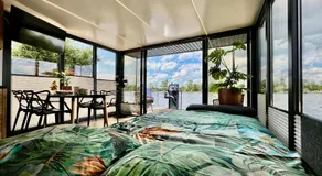 NEW - Little Asia - Stunning Boathouse on a lake Near Amsterdam with Sauna - Image 2