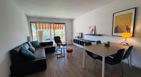 Beautiful 2-bedroom apartment with parking and pool - Image 2