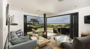 The Deck House - Image 2