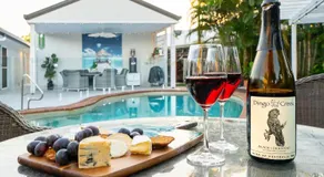 Luxury Mooloolaba Retreat with Spa & Pool - Image 4