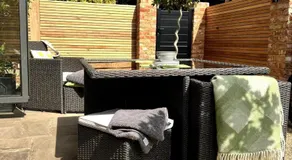 Stunning Cottage with views of Windsor Castle - Image 3