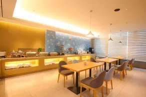 Home Inn Neo Changzhou Dinosaur Park Global Harbor Metro Station - Image 2