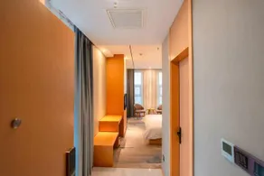 Yike Art Hotel - Image 3