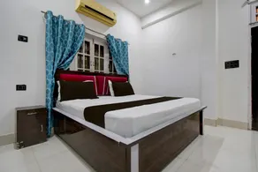 SPOT ON Hotel RR - Image 2