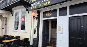 The Royal Oak Hotel - Image 4