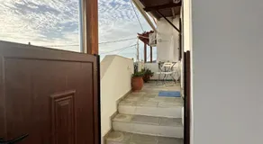 Patricia's Traditional Guesthouse - Image 5