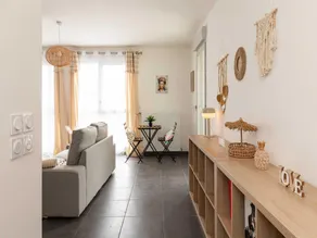 Charming Apartment  2BR4P - Near to Lyon - Image 3