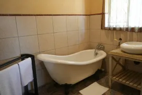 Tuscan Lodge Polokwane - Image 4