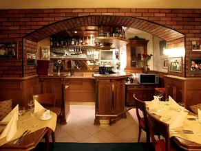 River Star Hotel - Image 5