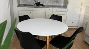 Black&White Apartment - Image 2