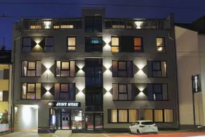 JustStay Solingen Hotel & Apartments - Image 4