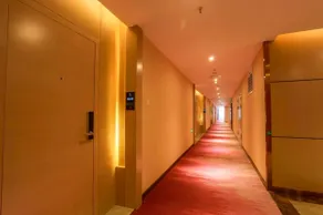 Lavande Hotel (Linyi Yinan Junyue Shopping Center Branch) - Image 3