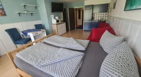 Appartement avec piscine chauffée | Vue jardin - Image 5