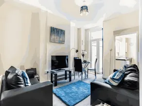 Townhouse @ 62 Samuel Street Crewe - Image 2