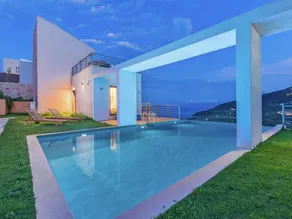 Beautiful Villa With Private Pool - Image 4