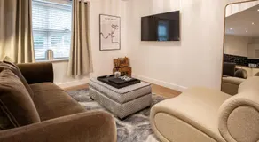 Yarm Luxury Apartments - Bank House - private gated carpark - Image 2