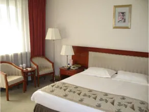 Beijing Dongfang Hotel - Image 2