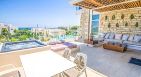 Made of Blue luxury suites collection - Image 2