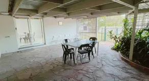 Cheerful 5 Bedroom Holiday Destination - Image 5