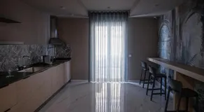 LAURIA Luxury Room - Image 3