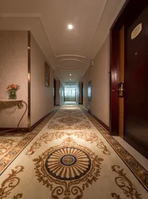 Vienna Hotel Shanghai Happy Valley - Image 2