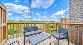 Spacious 3 Bedroom Townhome Near Thermea Spa and Casino Ajax - Image 4